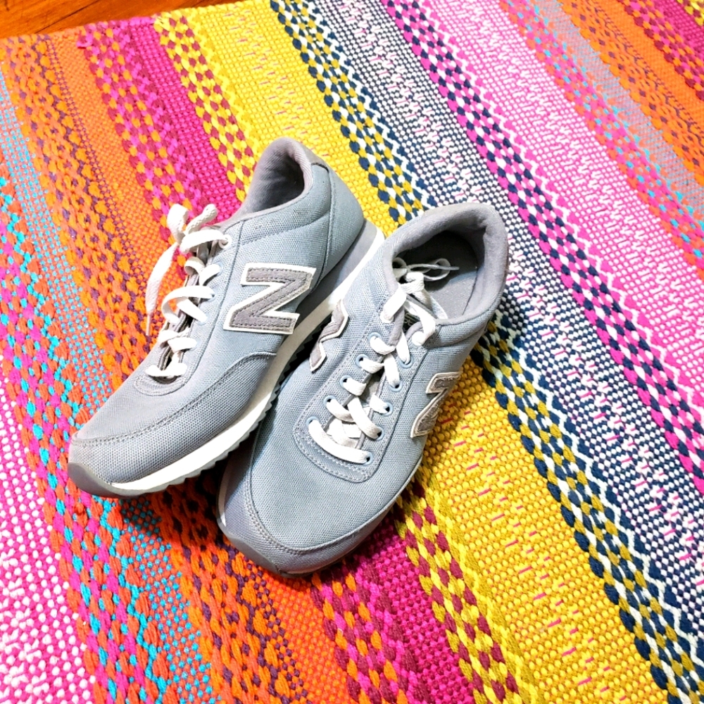 New Balance 501 womens size 10 gray sneaker